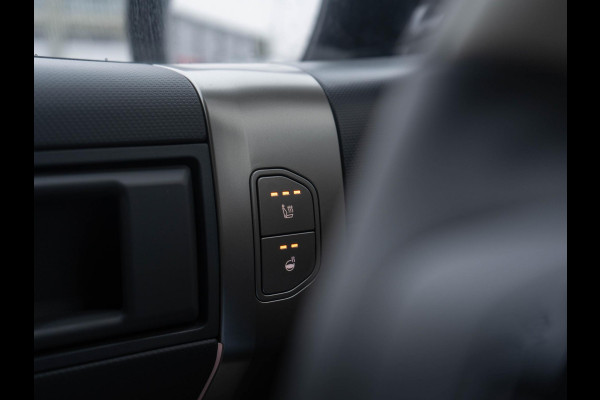 Kia EV3 GT-Line Business Edition 81.4 kWh | OP VOORRAAD | Stoel en stuur verwarming | Carplay/android auto |