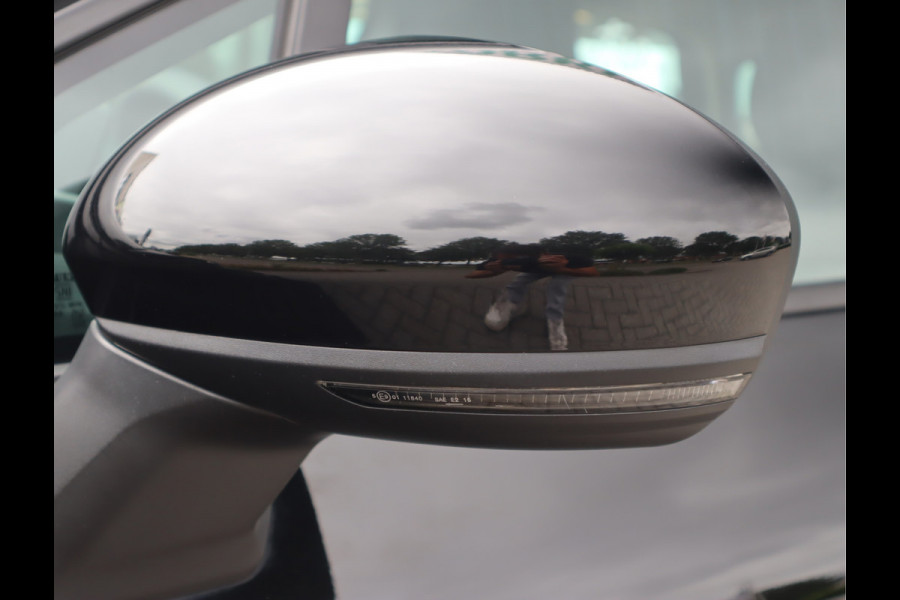 Renault Captur 1.3 TCe 140 Business Zen