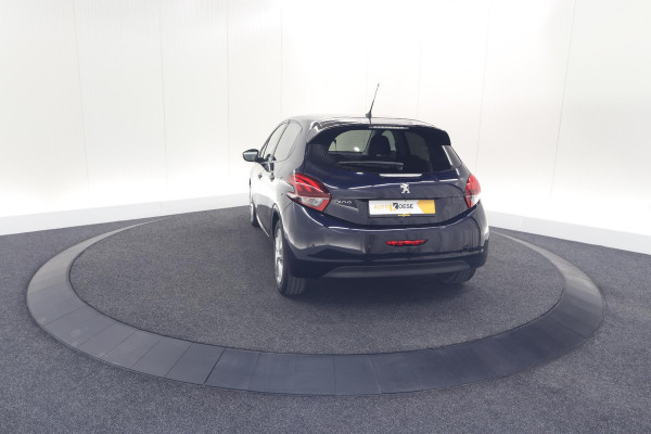 Peugeot 208 PureTech 82 Signature | Apple Carplay | Parkeersensoren | Navigatie | Airco