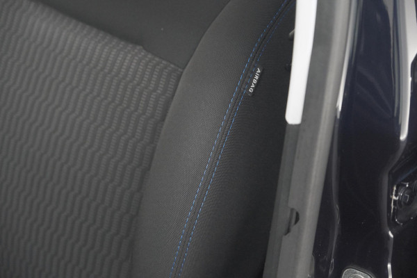 Peugeot 208 PureTech 82 Signature | Apple Carplay | Parkeersensoren | Navigatie | Airco