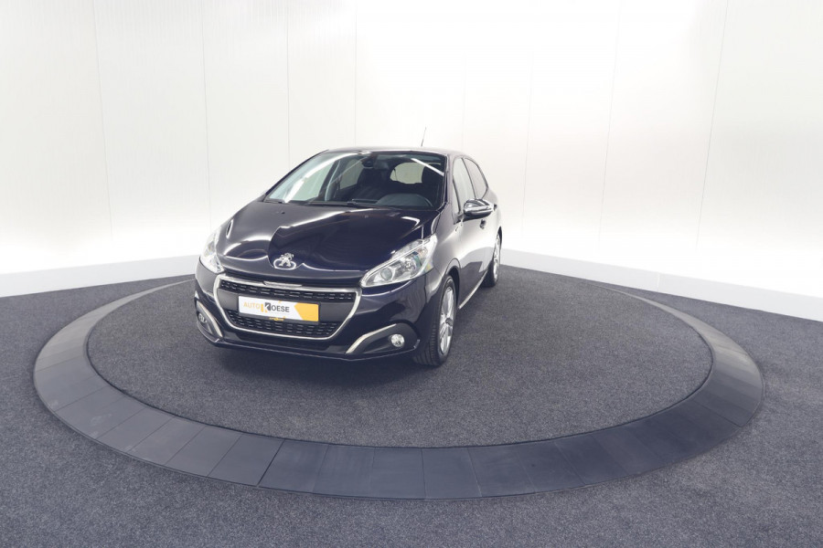 Peugeot 208 PureTech 82 Signature | Apple Carplay | Parkeersensoren | Navigatie | Airco