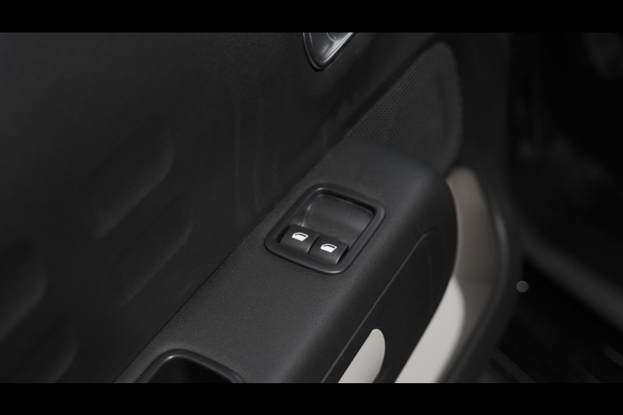 Citroën C3 PureTech 83 C-Series | Apple Carplay | Stoelverwarming | Climate Control | Parkeersensoren | Allseason Banden