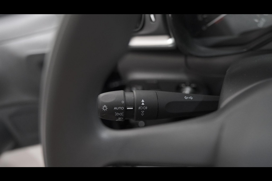 Citroën C3 PureTech 83 C-Series | Apple Carplay | Stoelverwarming | Climate Control | Parkeersensoren | Allseason Banden