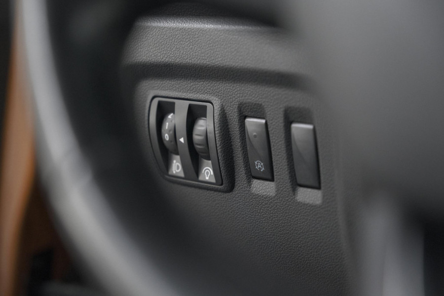 Renault Captur TCe 90 Intens | Camera | Dodehoekdetectie | Navigatie | Parkeersensoren