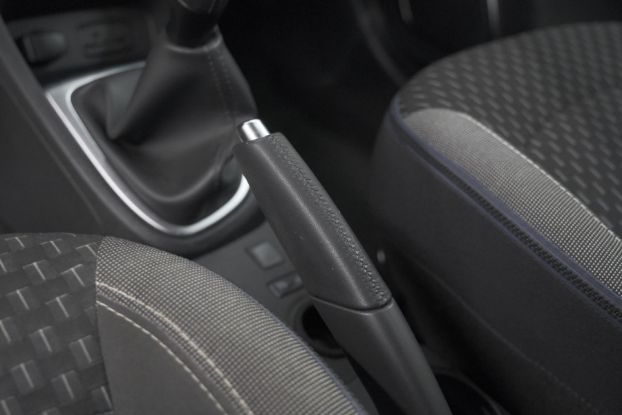 Renault Captur TCe 90 Intens | Camera | Dodehoekdetectie | Navigatie | Parkeersensoren