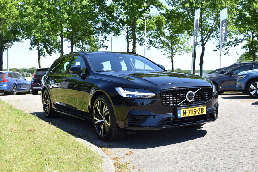 Volvo V90 T8 AWD 390PK Plug-in Hybrid R-Design | HUD | H&K | Trekhaak | Luchtvering | 360 camera | 19"LMV |