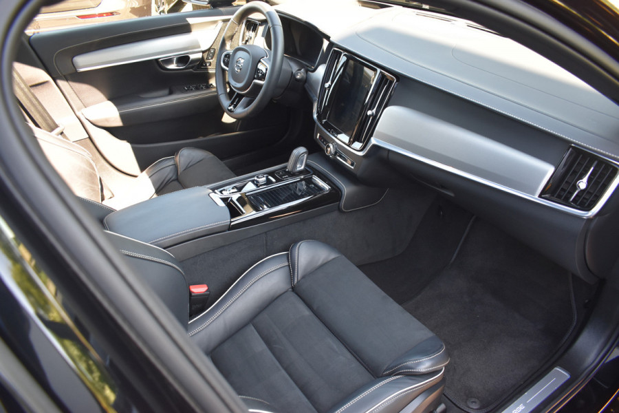 Volvo V90 T8 AWD 390PK Plug-in Hybrid R-Design | HUD | H&K | Trekhaak | Luchtvering | 360 camera | 19"LMV |