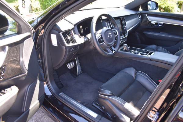 Volvo V90 T8 AWD 390PK Plug-in Hybrid R-Design | HUD | H&K | Trekhaak | Luchtvering | 360 camera | 19"LMV |