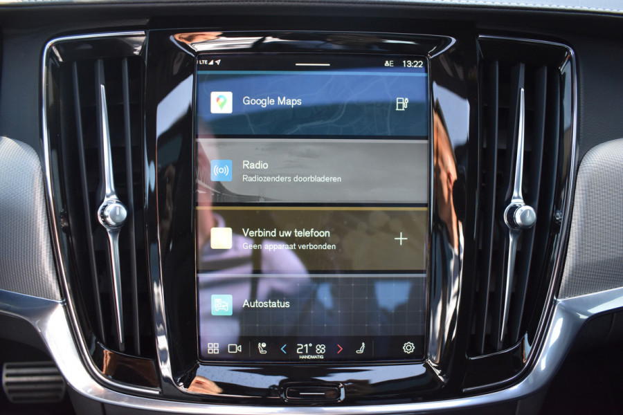 Volvo V90 T8 AWD 390PK Plug-in Hybrid R-Design | HUD | H&K | Trekhaak | Luchtvering | 360 camera | 19"LMV |