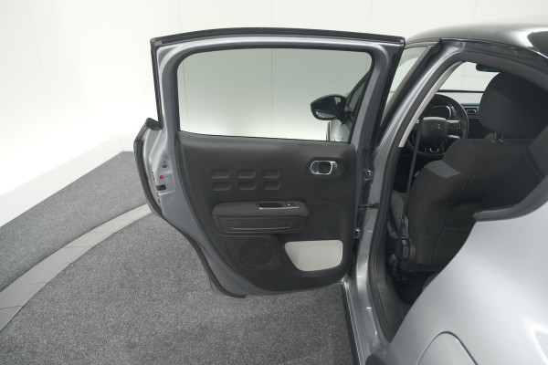 Citroën C3 PureTech 110 EAT6 Shine | Camera | Navigatie | Parkeersensoren | Apple Carplay | 17 Inch Lichtmetalen Velgen