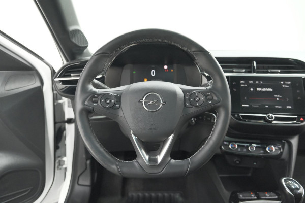 Opel Corsa 1.2 Turbo 100 Ultimate | Panoramadak | Camera | Dodehoekdetectie | Apple Carplay
