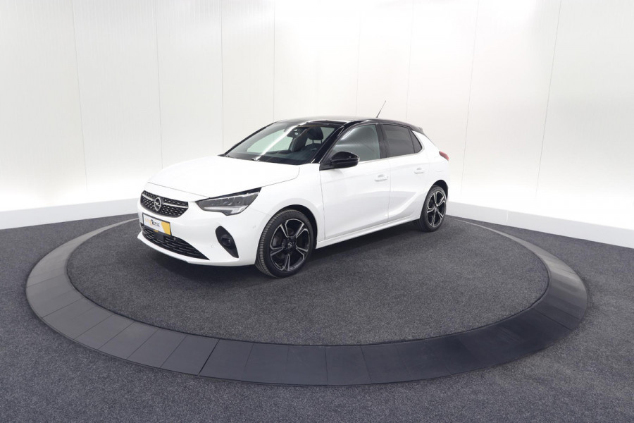 Opel Corsa 1.2 Turbo 100 Ultimate | Panoramadak | Camera | Dodehoekdetectie | Apple Carplay