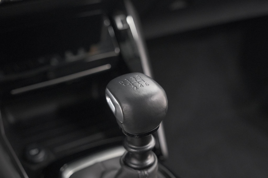 Peugeot 208 PureTech 100 Allure Pack | Camera | Adaptieve Cruise Control | Apple Carplay | Stoelverwarming