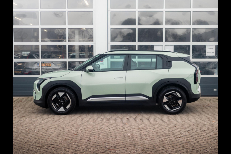 Kia EV3 Air 58.3 kWh | Direct beschikbaar | Navi | 17"| Cruise controle | Climate