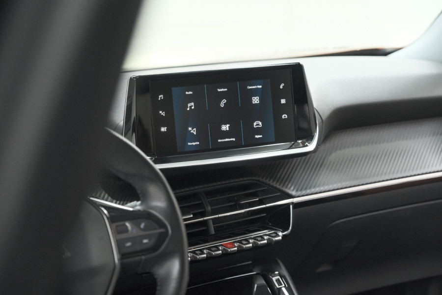 Peugeot e-2008 EV Allure Pack 50 kWh | 3 Fase Laadfunctie | Parkeersensoren | Apple Carplay | Climate Control