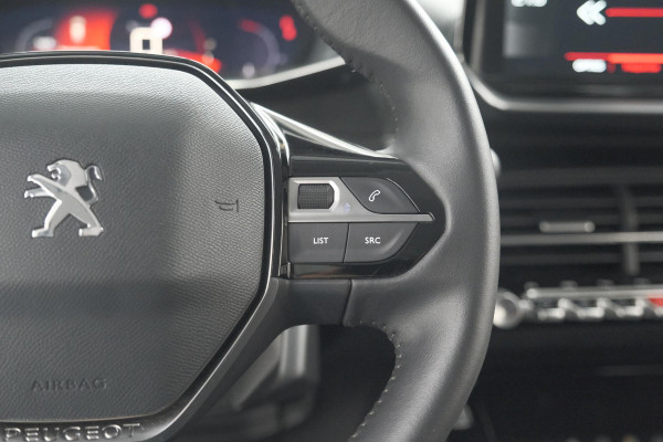 Peugeot 2008 PureTech 102 Allure Pack | Camera | Apple Carplay | Parkeersensoren
