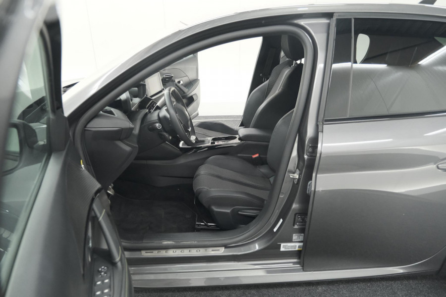 Peugeot 208 PureTech 100 GT | Camera | Adaptieve Cruise Control | Navigatie | Apple Carplay