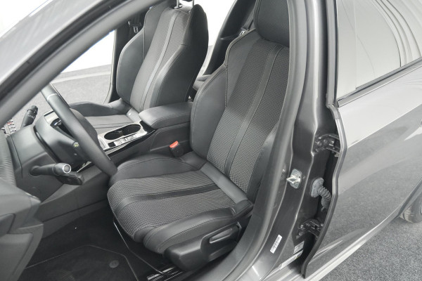 Peugeot 208 PureTech 100 GT | Camera | Adaptieve Cruise Control | Navigatie | Apple Carplay