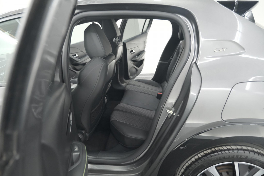 Peugeot 208 PureTech 100 GT | Camera | Adaptieve Cruise Control | Navigatie | Apple Carplay