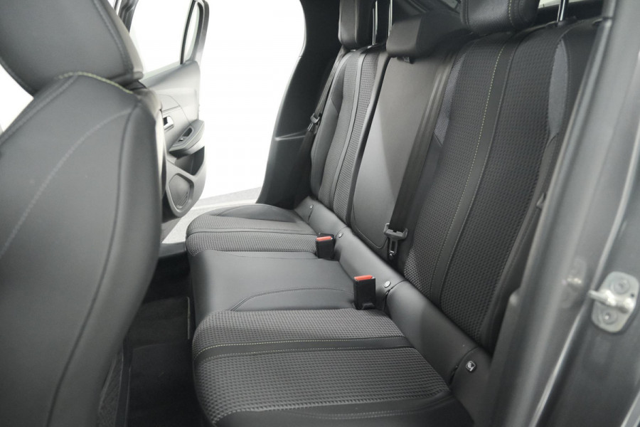 Peugeot 208 PureTech 100 GT | Camera | Adaptieve Cruise Control | Navigatie | Apple Carplay