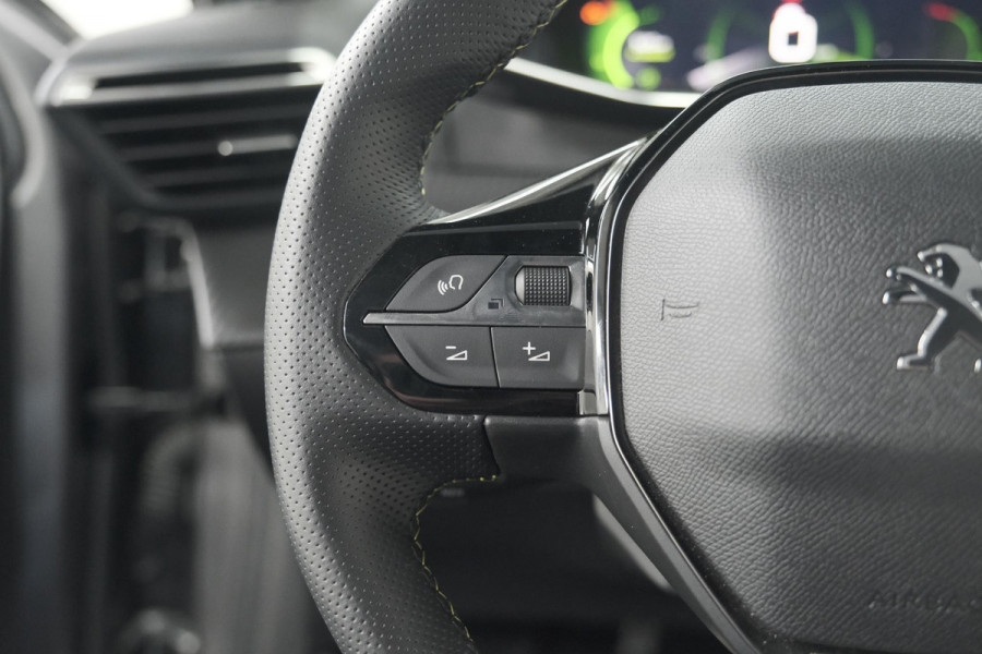 Peugeot 208 PureTech 100 GT | Camera | Adaptieve Cruise Control | Navigatie | Apple Carplay