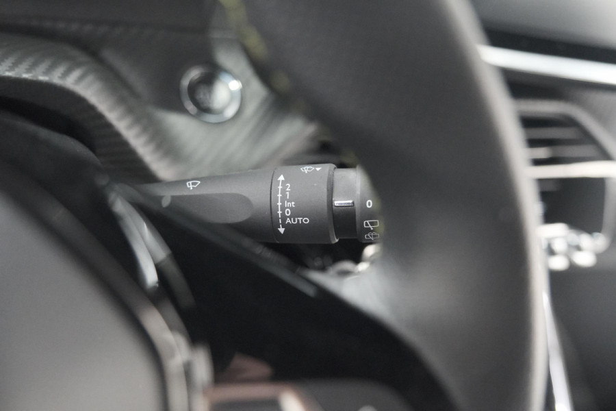 Peugeot 208 PureTech 100 GT | Camera | Adaptieve Cruise Control | Navigatie | Apple Carplay