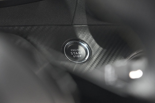 Peugeot 208 PureTech 100 GT | Camera | Adaptieve Cruise Control | Navigatie | Apple Carplay