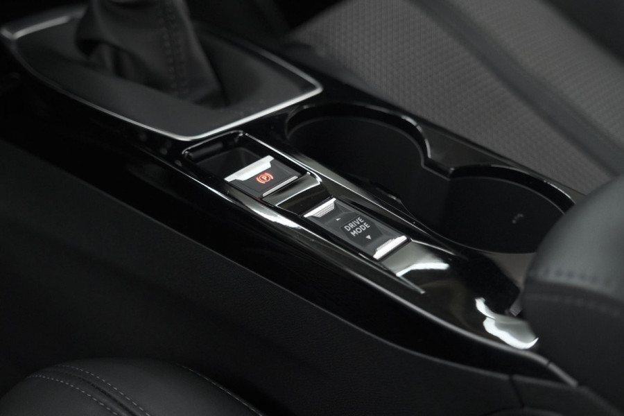 Peugeot 208 PureTech 100 GT | Camera | Adaptieve Cruise Control | Navigatie | Apple Carplay