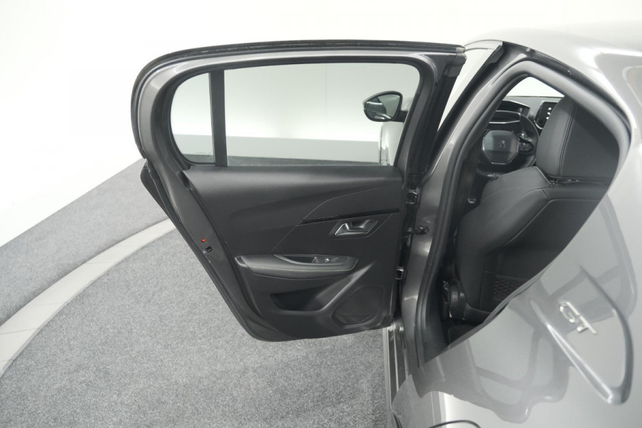 Peugeot 208 PureTech 100 GT | Camera | Adaptieve Cruise Control | Navigatie | Apple Carplay