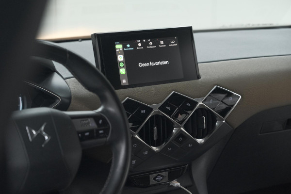DS DS 3 Crossback E-Tense So Chic 50 kWh | 3 Fase | Camera | Dodehoekdetectie | Apple Carplay