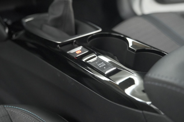 Peugeot 208 PureTech 100 Allure Pack | Camera | Adaptieve Cruise Control | Apple Carplay | Stoelverwarming
