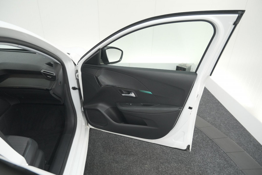 Peugeot 208 PureTech 100 Allure Pack | Camera | Adaptieve Cruise Control | Apple Carplay | Stoelverwarming