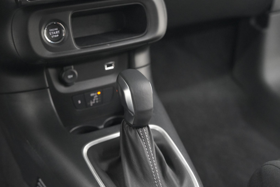 Citroën C3 PureTech 110 EAT6 Max | Camera | Parkeersensoren | Navigatie | Apple Carplay