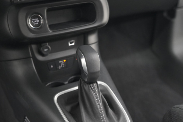 Citroën C3 PureTech 110 EAT6 Max | Camera | Parkeersensoren | Navigatie | Apple Carplay