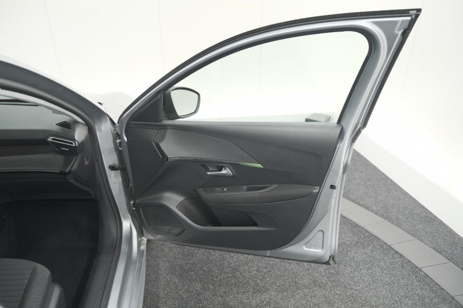 Peugeot 208 PureTech 100 Active | Parkeersensoren | Navigatie | Apple Carplay