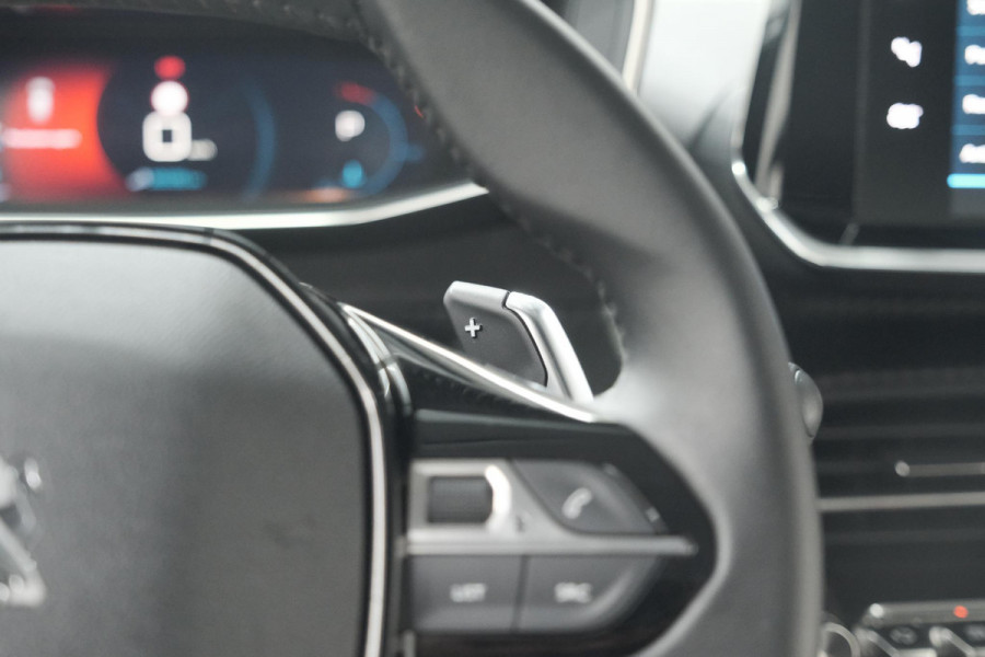 Peugeot 208 PureTech 100 EAT8 Allure Pack | Camera | Apple Carplay | Parkeersensoren