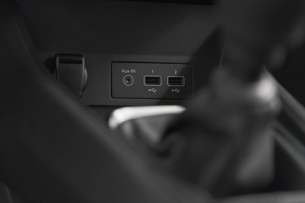 Renault Captur TCe 90 Business Zen | Parkeersensoren | Stoelverwarming | Navigatie | Apple Carplay