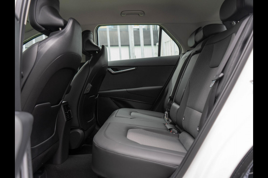 Kia Niro 1.6 GDi Hybrid DynamicLine | OP VOORRAAD | Clima | PDC | Navi |