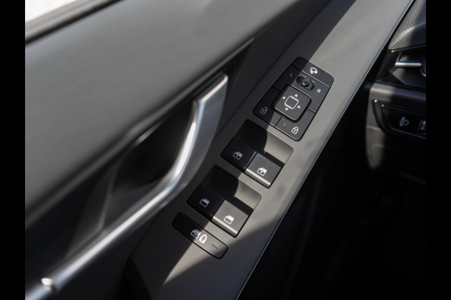 Kia Niro 1.6 GDi Hybrid DynamicPlusLine | Navigatie | Stoel en stuurverwarming |