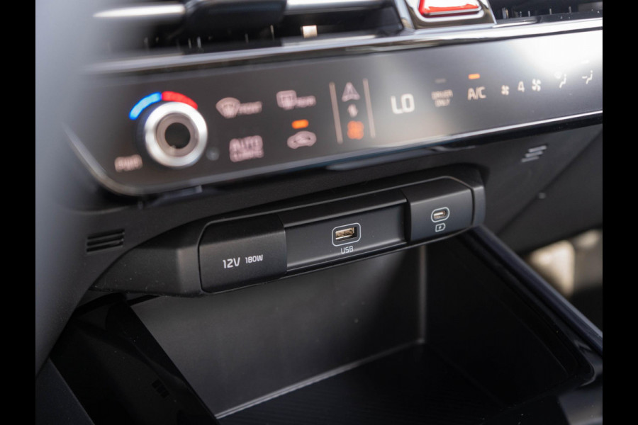 Kia Niro 1.6 GDi Hybrid DynamicPlusLine | Navigatie | Stoel en stuurverwarming |