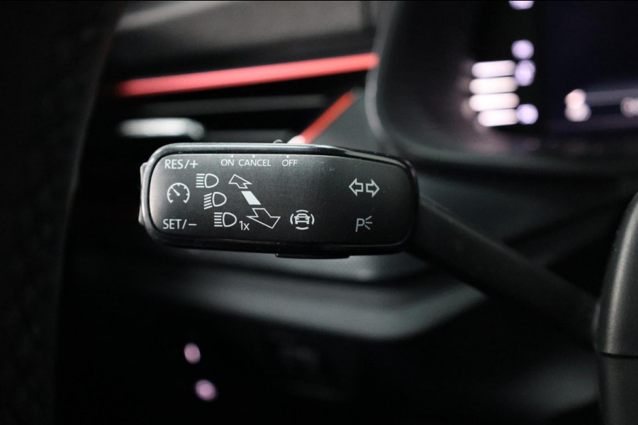 Škoda SCALA 1.5 TSI Sport Business LED/KUIPSTOELEN/LMV/CAM/ACC/ECC/12 MDN GARANTIE!