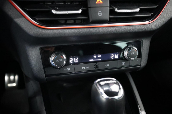 Škoda SCALA 1.5 TSI Sport Business LED/KUIPSTOELEN/LMV/CAM/ACC/ECC/12 MDN GARANTIE!