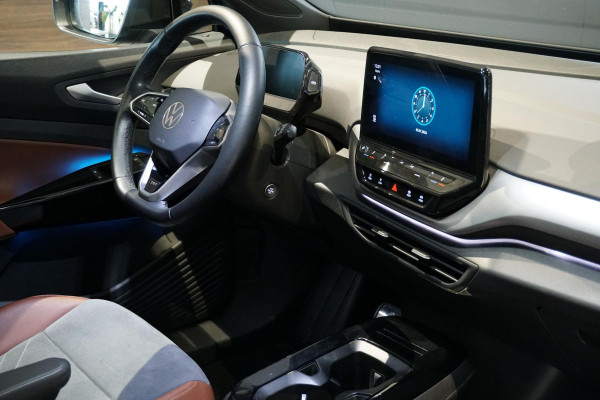 Volkswagen ID.4 First 77 kWh + WEGKLAPBARE TREKHAAK / STUURVERWARMING / VOORKLIMATISERING