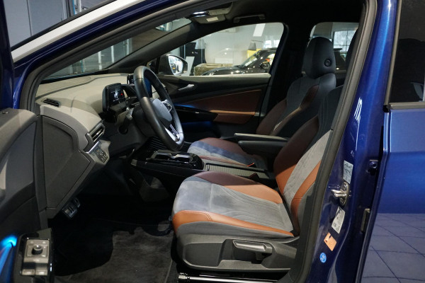 Volkswagen ID.4 First 77 kWh + WEGKLAPBARE TREKHAAK / STUURVERWARMING / VOORKLIMATISERING