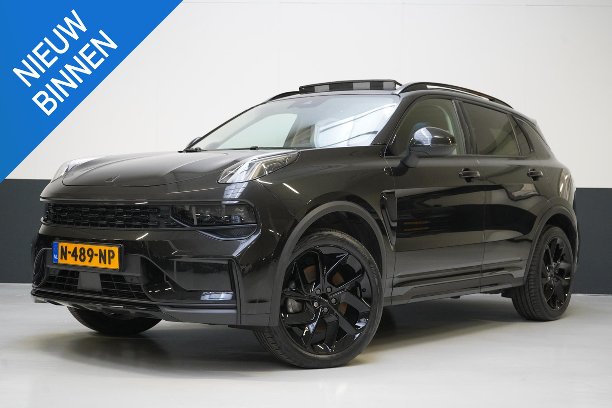 Lynk & Co 01 1.5 | Zwart optiek | Panoramadak | Navigatie | Memory | Apple CarPlay