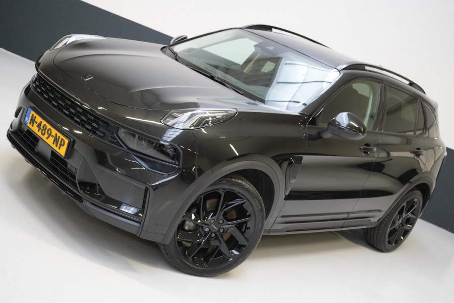 Lynk & Co 01 1.5 | Zwart optiek | Panoramadak | Navigatie | Memory | Apple CarPlay