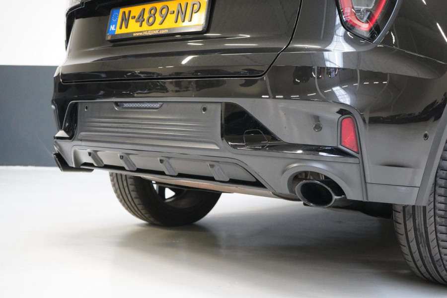 Lynk & Co 01 1.5 | Zwart optiek | Panoramadak | Navigatie | Memory | Apple CarPlay