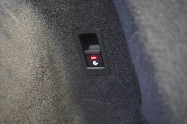 Audi Q3 Sportback 35 TFSI S Edition | Trekhaak | Panoramadak | Apple Carplay | Stoelverwarming | Drive Select