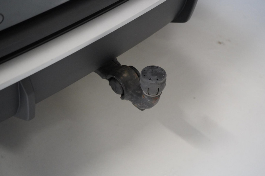 Audi Q3 Sportback 35 TFSI S Edition | Trekhaak | Panoramadak | Apple Carplay | Stoelverwarming | Drive Select