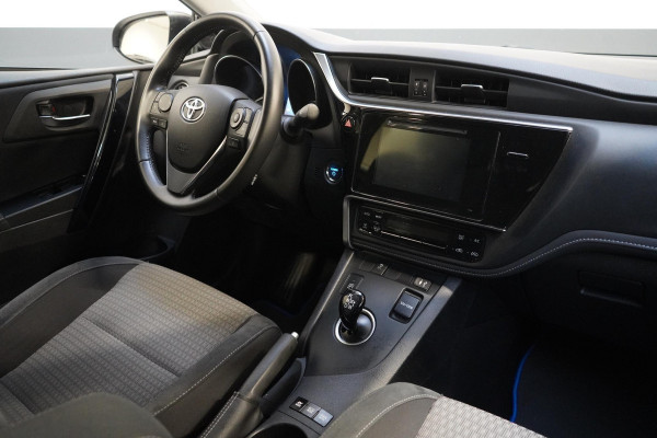 Toyota Auris Touring Sports 1.8 Hybrid Energy Plus | Trekhaak | Dealer onderhouden | Navigatie | Cruise control | All-seasonbanden |